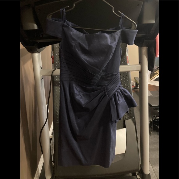 Eliza J Dresses & Skirts - Eliza J off the shoulder fitted cocktail dress